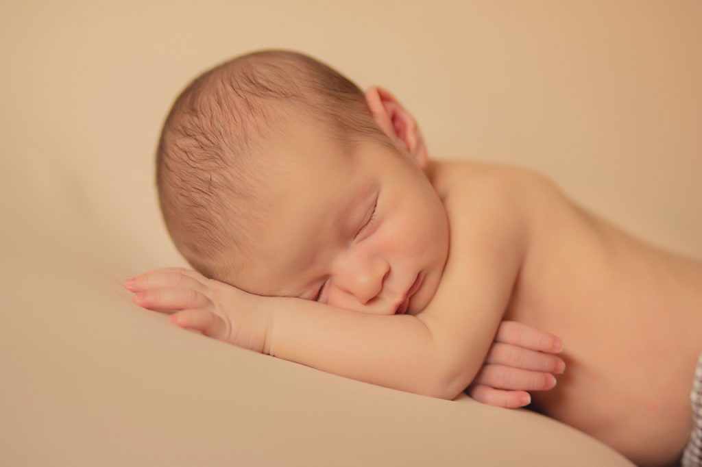 come-ci-prepara-per-un-servizio-fotografico-newborn